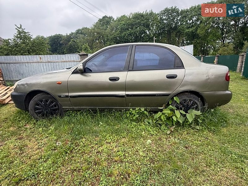 Седан Daewoo Lanos 2003 в Львове