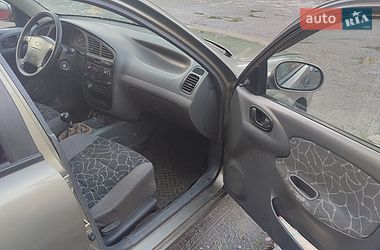 Седан Daewoo Lanos 2003 в Києві