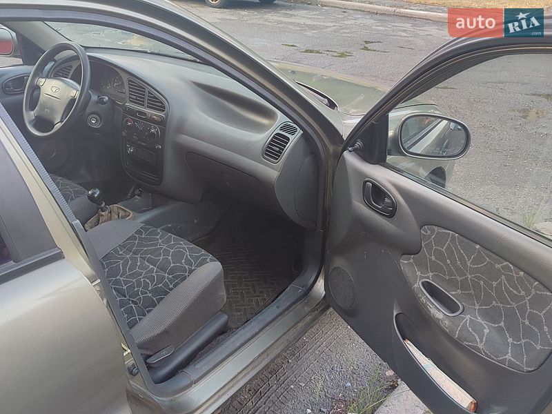 Седан Daewoo Lanos 2003 в Києві