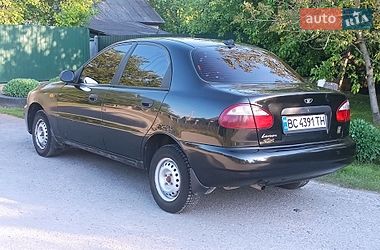 Седан Daewoo Lanos 2008 в Полонному