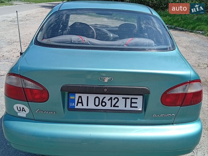 Седан Daewoo Lanos 1998 в Тараще