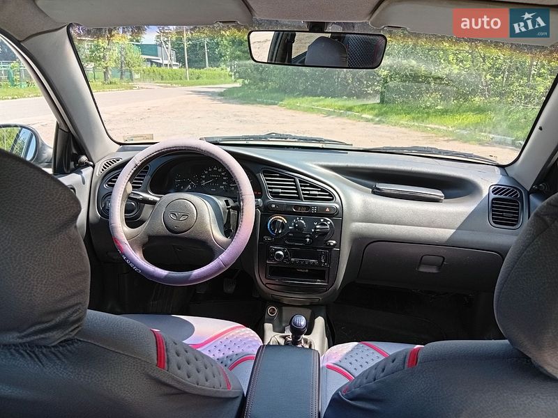 Седан Daewoo Lanos 1998 в Тараще