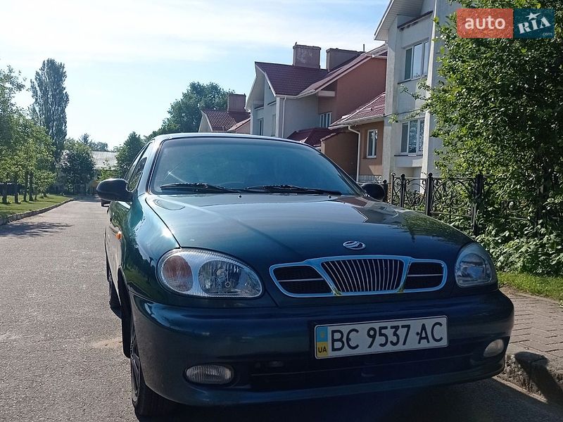 Седан Daewoo Lanos 2005 в Острозі