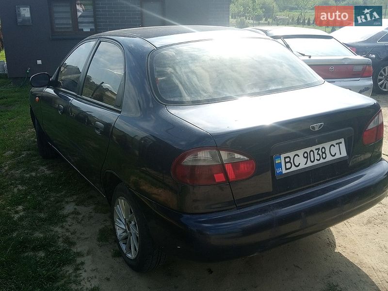 Седан Daewoo Lanos 2006 в Новояворівську