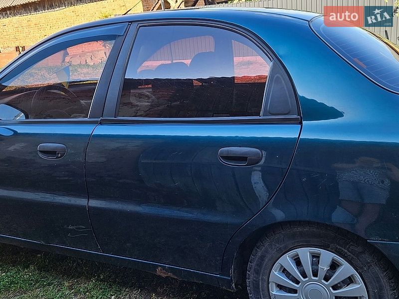 Седан Daewoo Lanos 2005 в Монастыриске