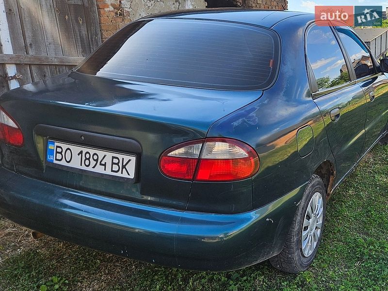 Седан Daewoo Lanos 2005 в Монастыриске
