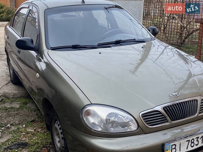 Седан Daewoo Lanos 2004 в Кривому Розі