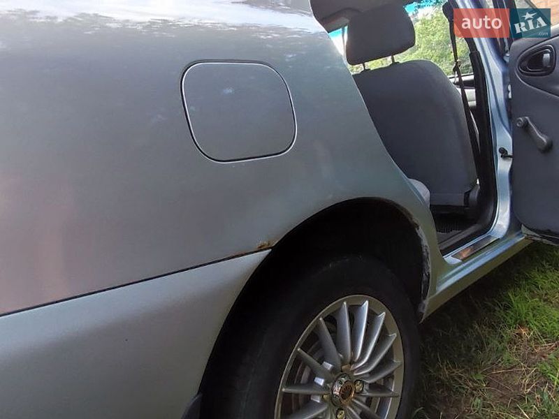 Седан Daewoo Lanos 2005 в Черкассах