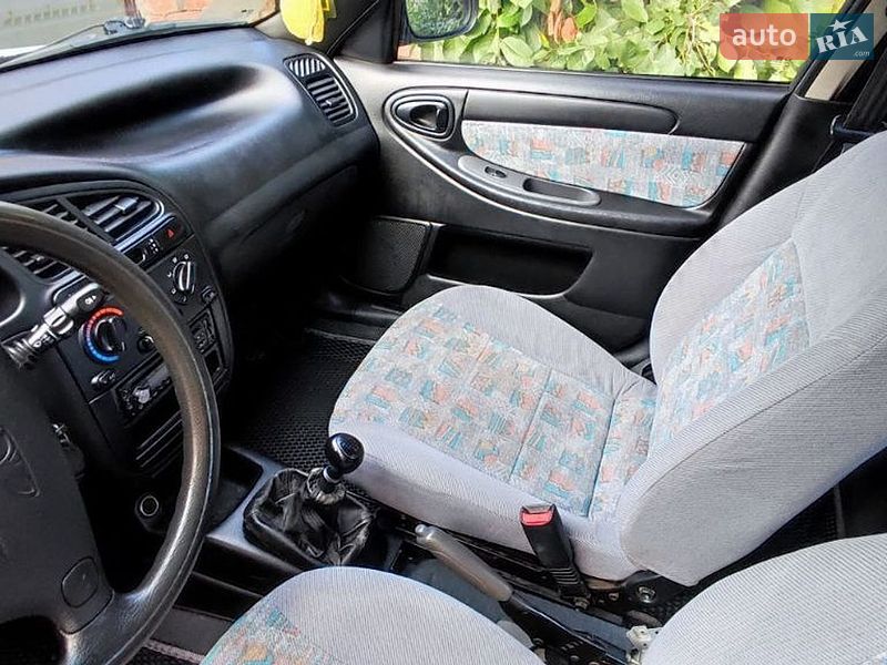 Седан Daewoo Lanos 2005 в Черкассах