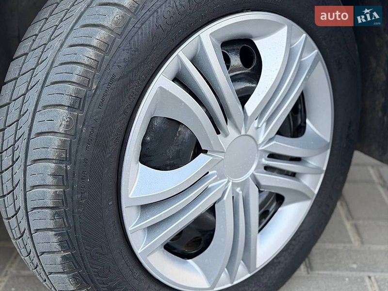 Седан Daewoo Lanos 2008 в Луцьку
