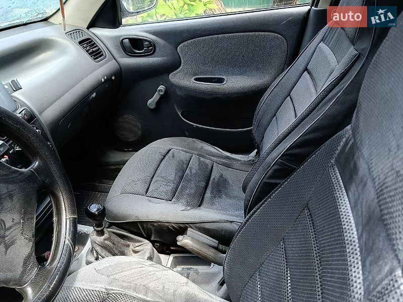 Седан Daewoo Lanos 2006 в Ананьїві