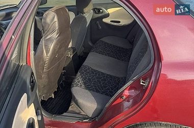 Седан Daewoo Lanos 2002 в Житомире