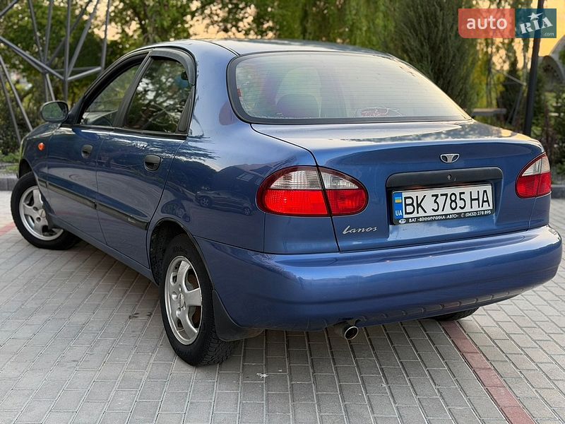 Седан Daewoo Lanos 2008 в Ровно