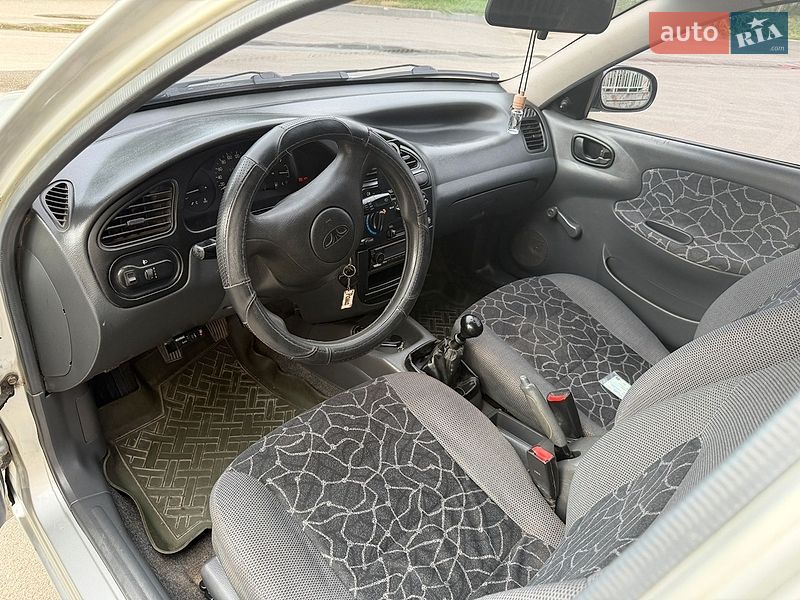 Седан Daewoo Lanos 2003 в Тернополі
