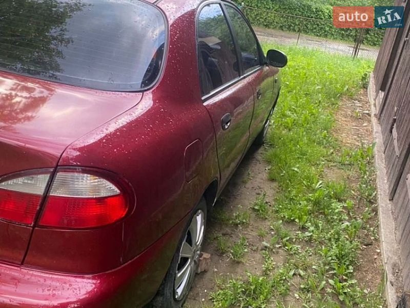 Седан Daewoo Lanos 2005 в Старих Кутах