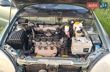 Седан Daewoo Lanos 2006 в Лозовій