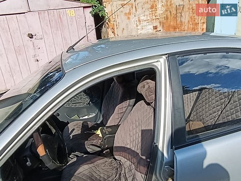 Седан Daewoo Lanos 2004 в Тернополі