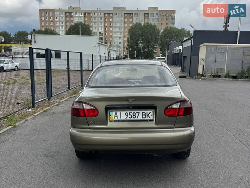 Седан Daewoo Lanos 2005 в Киеве