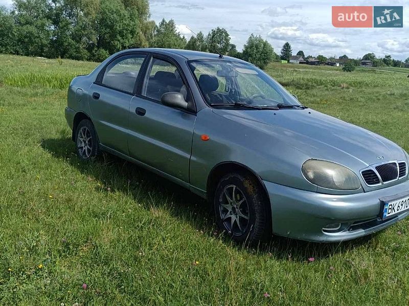 Седан Daewoo Lanos 2008 в Сарнах