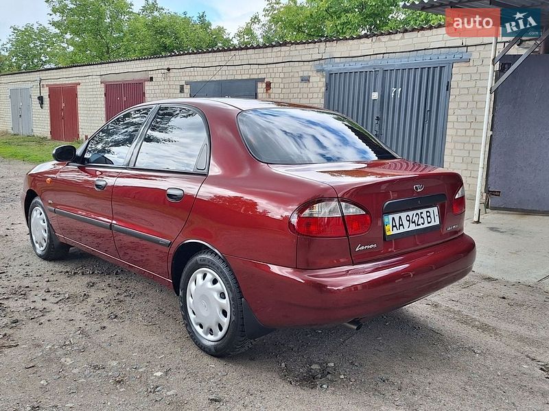 Седан Daewoo Lanos 2005 в Смеле