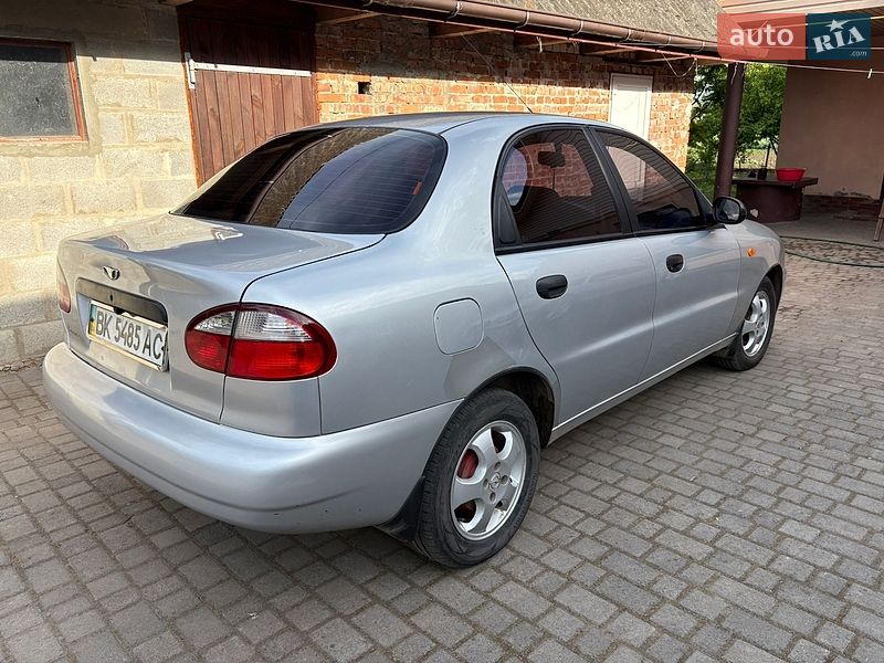 Седан Daewoo Lanos 2008 в Оженине