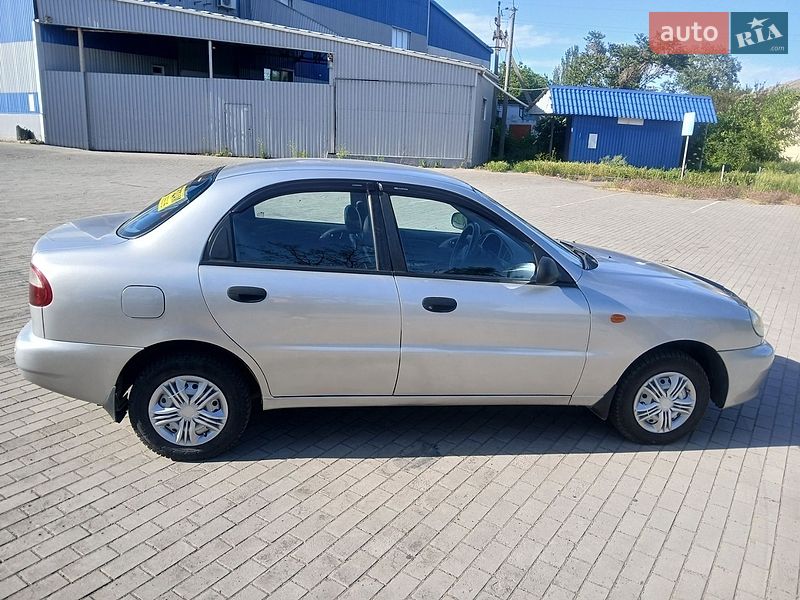 Седан Daewoo Lanos 1998 в Апостолово