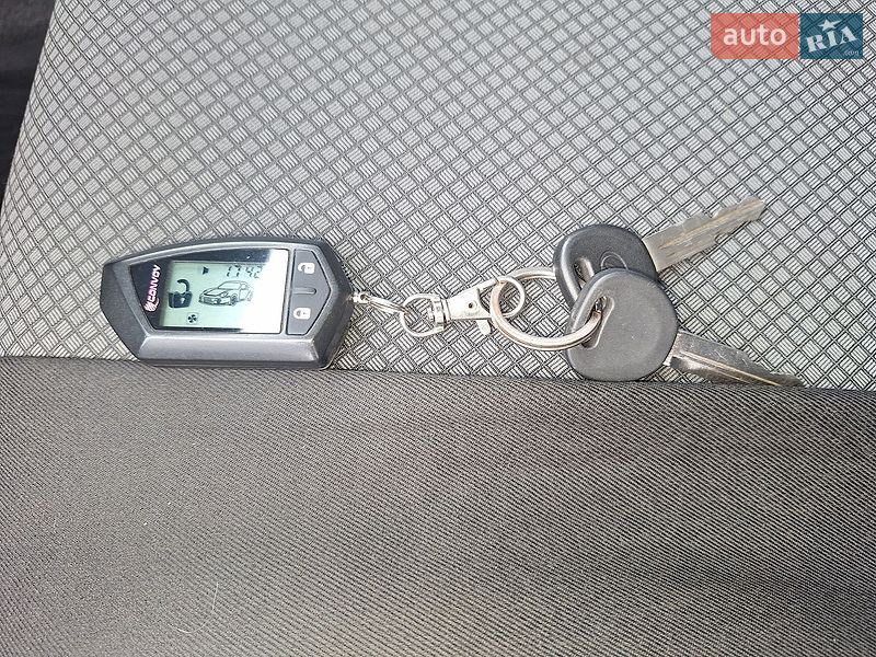 Седан Daewoo Lanos 2009 в Кривом Роге