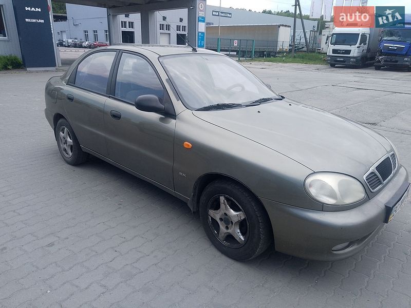 Седан Daewoo Lanos 2005 в Львове