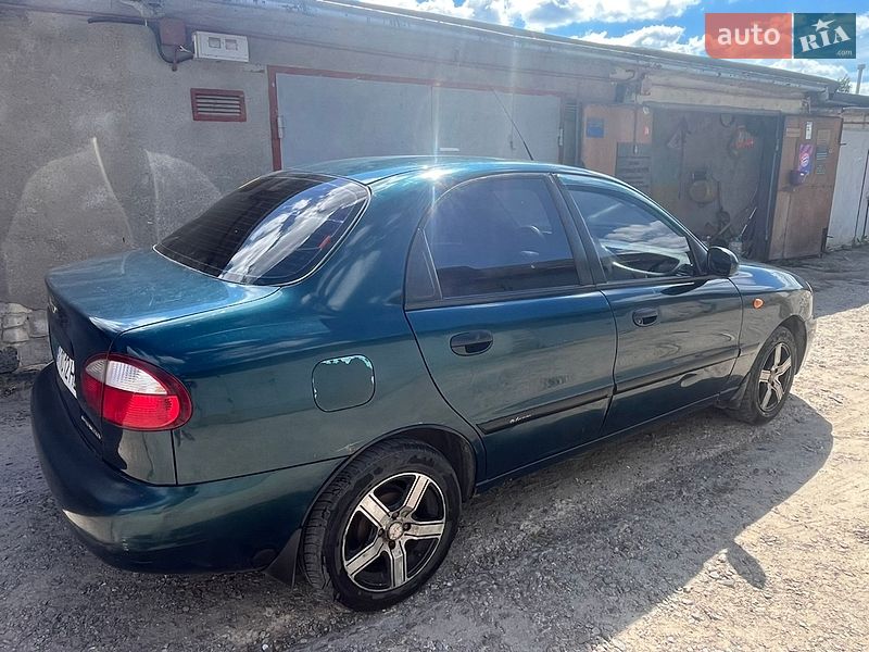 Седан Daewoo Lanos 2004 в Харкові