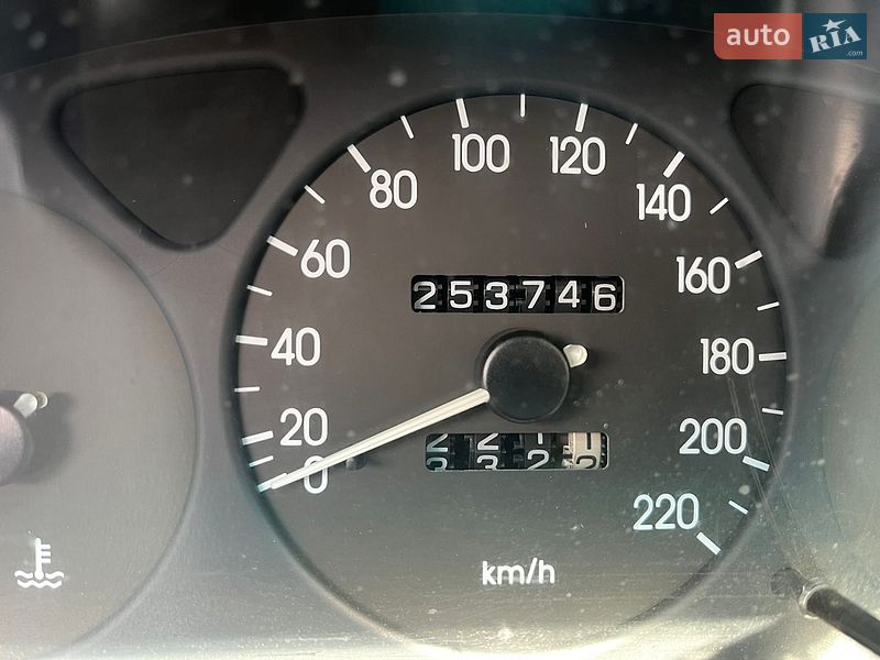 Седан Daewoo Lanos 2004 в Харкові