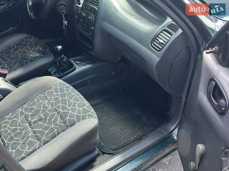 Седан Daewoo Lanos 2004 в Харкові
