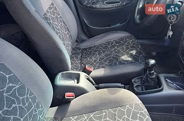 Седан Daewoo Lanos 2004 в Харкові