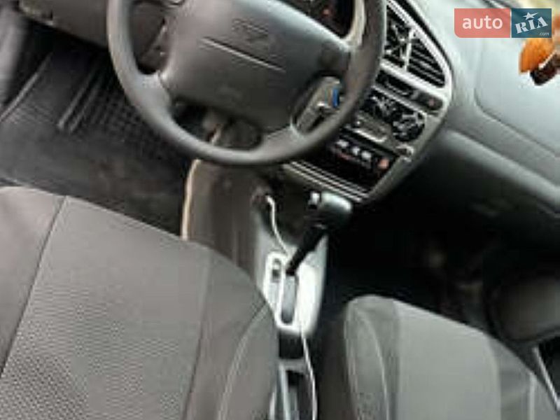 Седан Daewoo Lanos 2003 в Херсоні