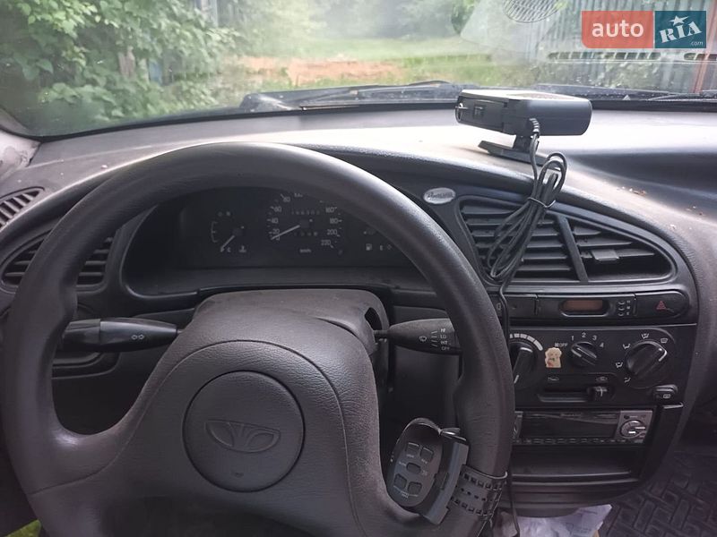 Седан Daewoo Lanos 2004 в Ужгороде
