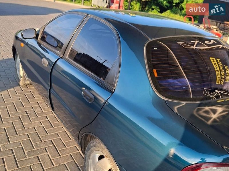 Седан Daewoo Lanos 2004 в Ужгороде