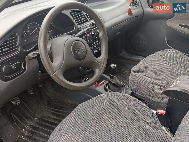 Седан Daewoo Lanos 2004 в Вольнянске