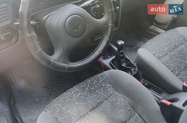 Седан Daewoo Lanos 2008 в Острозі