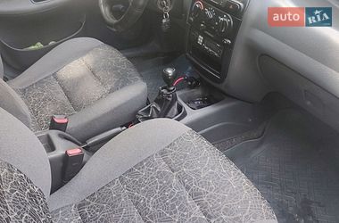 Седан Daewoo Lanos 2008 в Острозі