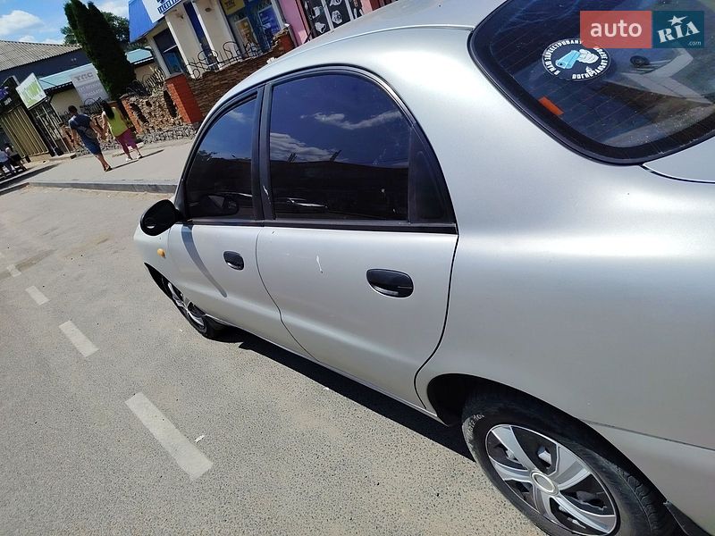 Седан Daewoo Lanos 2005 в Умані