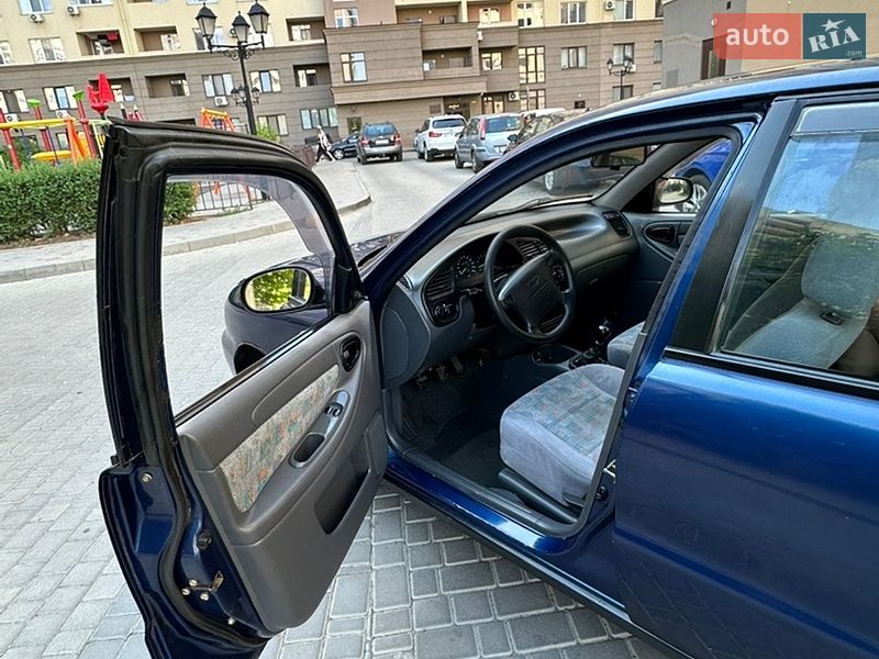 Седан Daewoo Lanos 2005 в Одессе