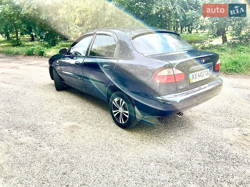 Седан Daewoo Lanos 2003 в Харкові