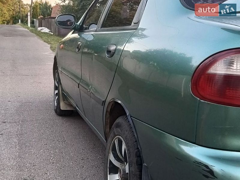 Седан Daewoo Lanos 2009 в Тлумаче