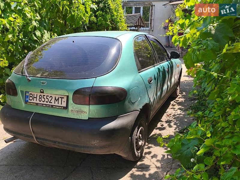 Хетчбек Daewoo Lanos 1998 в Нерубайське