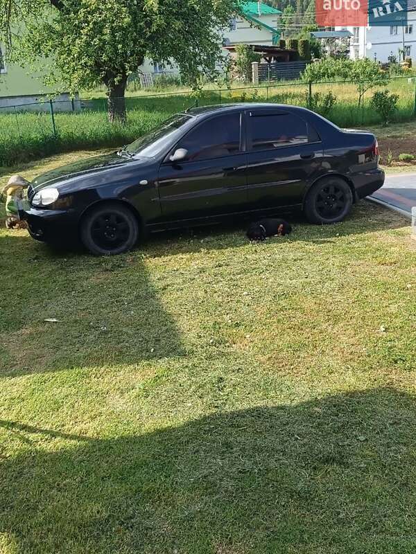 Седан Daewoo Lanos 2008 в Сходнице