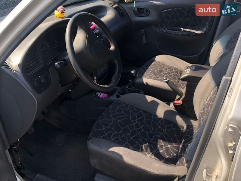 Седан Daewoo Lanos 2003 в Бабинцам