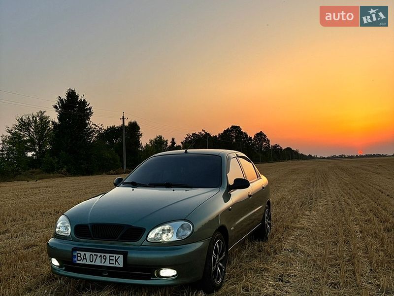 Седан Daewoo Lanos 2008 в Саврани