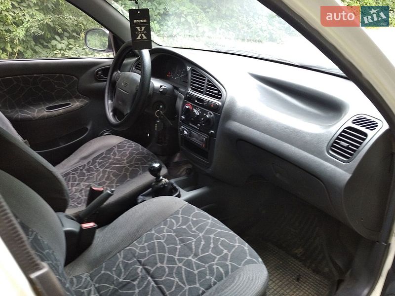 Седан Daewoo Lanos 2003 в Виннице
