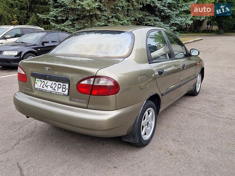 Седан Daewoo Lanos 2003 в Ровно