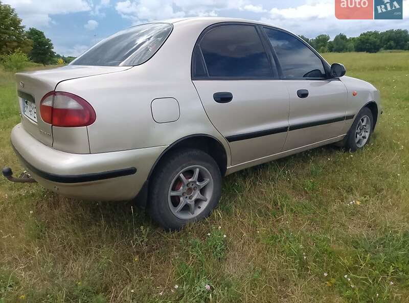Седан Daewoo Lanos 2004 в Ахтырке