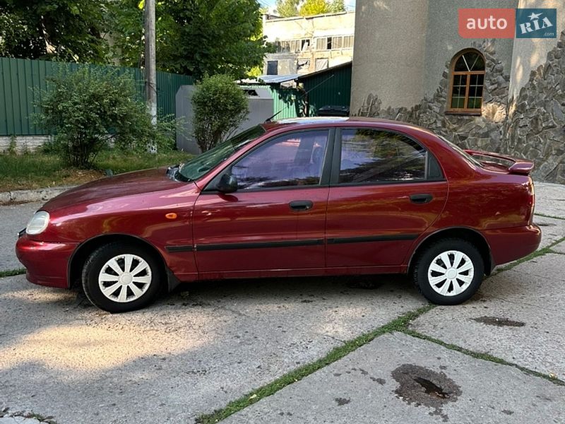 Седан Daewoo Lanos 2004 в Миргороде